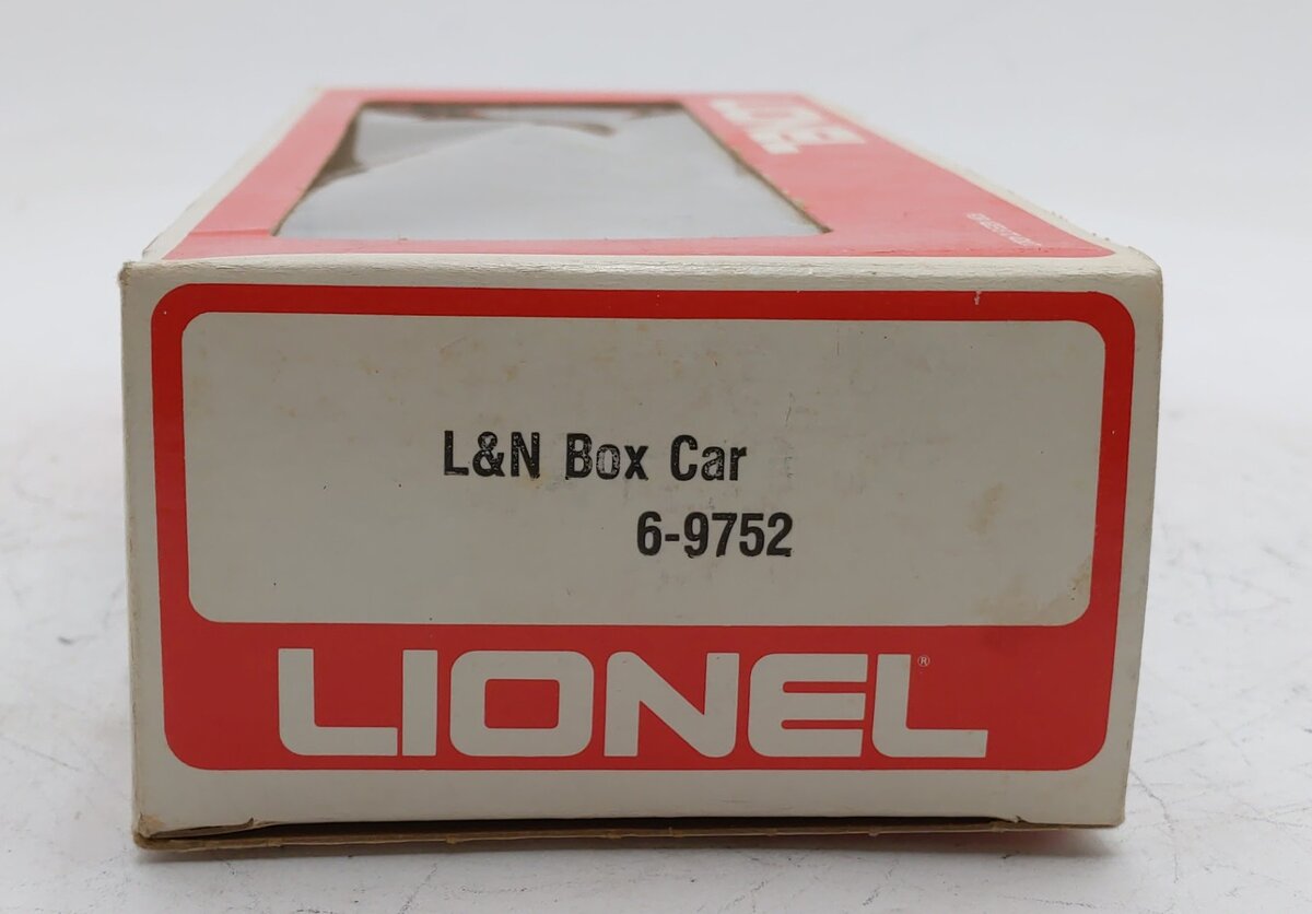 Lionel 6-9752 O Gauge Louisville and Nashville Boxcar EX/Box