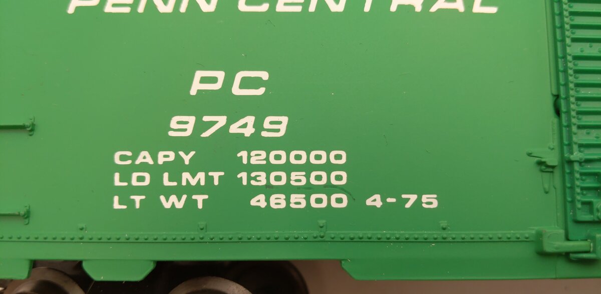 Lionel 6-9749 O Gauge Penn Central Boxcar #9749 EX/Box
