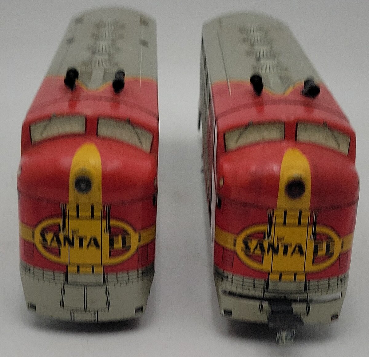 Marx 21 Vintage O Santa Fe F3 AA Diesel Locomotive & Dummy Unit Set VG