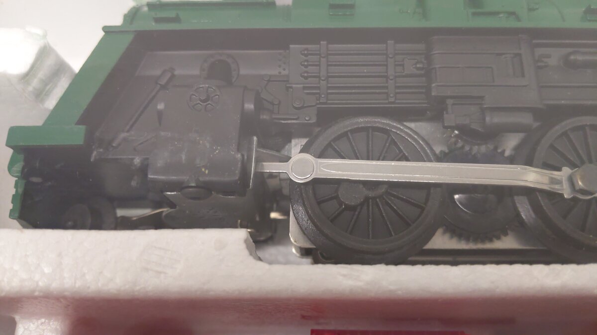 Lionel 6-1384 O Gauge Southern Express Steam Locomotive Freight Set NIB