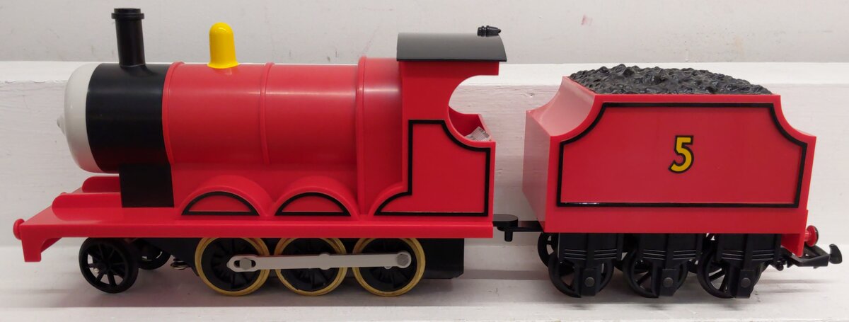 Lionel 8-85121 James the Red Steam Locomotive and Tender #5 EX/Box