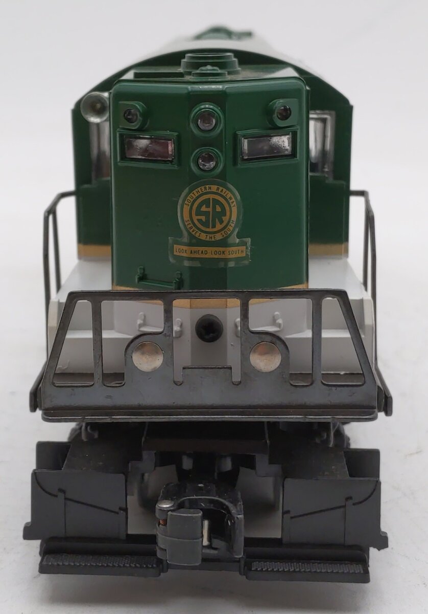 Lionel 6-8758 O Gauge Southern GP-7 Dummy Diesel Locomotive EX/Box