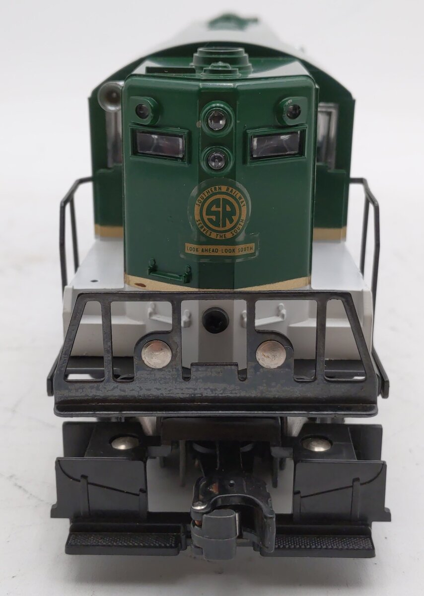 Lionel 6-8774 O Gauge Southern GP-7 Diesel Locomotive #8774 EX/Box
