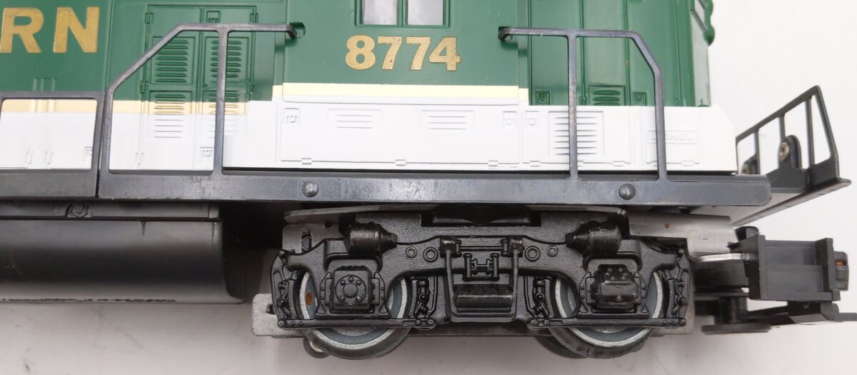 Lionel 6-8774 O Gauge Southern GP-7 Diesel Locomotive #8774 EX/Box