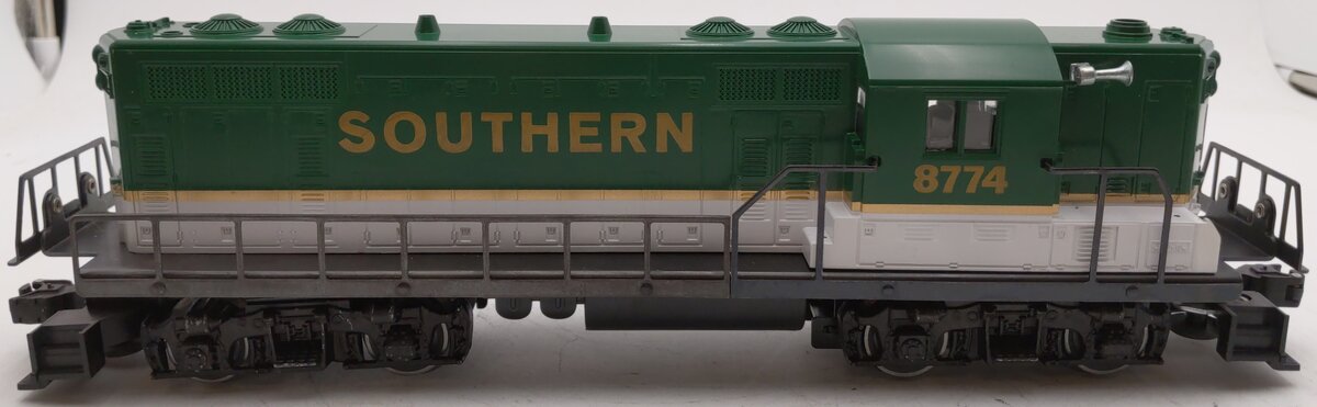 Lionel 6-8774 O Gauge Southern GP-7 Diesel Locomotive #8774 EX/Box