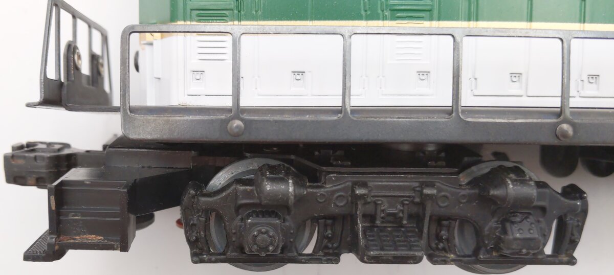 Lionel 6-8758 O Southern GP-7 Dummy Diesel Locomotive EX/Box