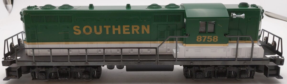 Lionel 6-8758 O Southern GP-7 Dummy Diesel Locomotive EX/Box
