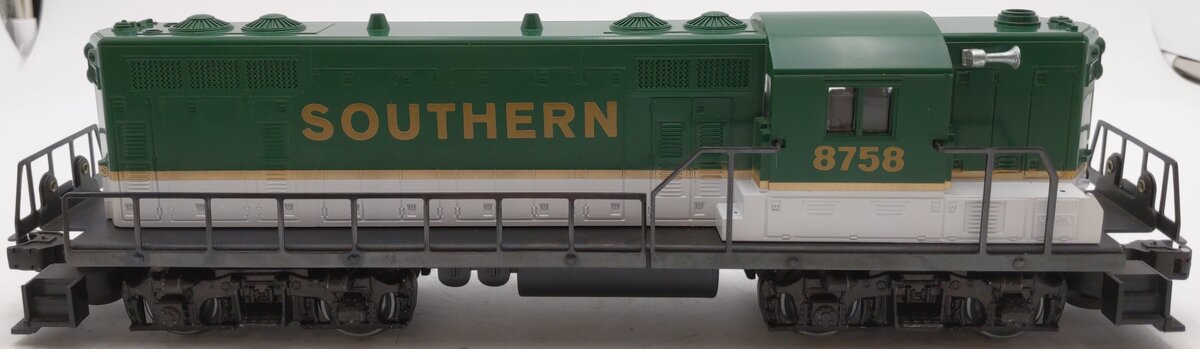 Lionel 6-8758 O Southern GP-7 Dummy Diesel Locomotive EX/Box