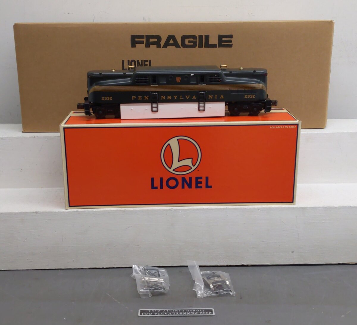 Lionel 6-18314 O Pennsylvania GG-1 Electric Locomotive #2332 w/Name Plate & Case EX/Box