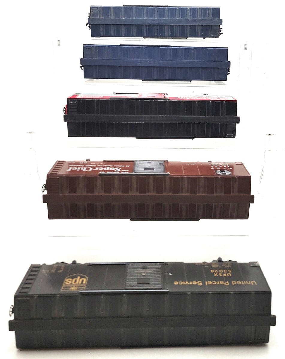 KMT & Other O Gauge Assorted Box Cars: 8524, 8524, 174479, 34922, 53028 [5] VG