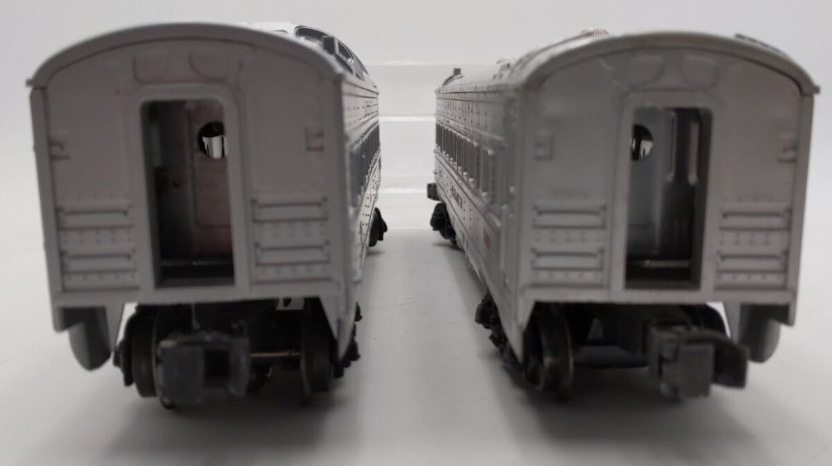 Lionel 2435 & 2404 O Gauge Vintage Postwar Passenger Cars [2]