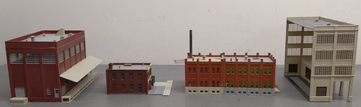 Assorted HO Scale Factory Buildings [4] EX