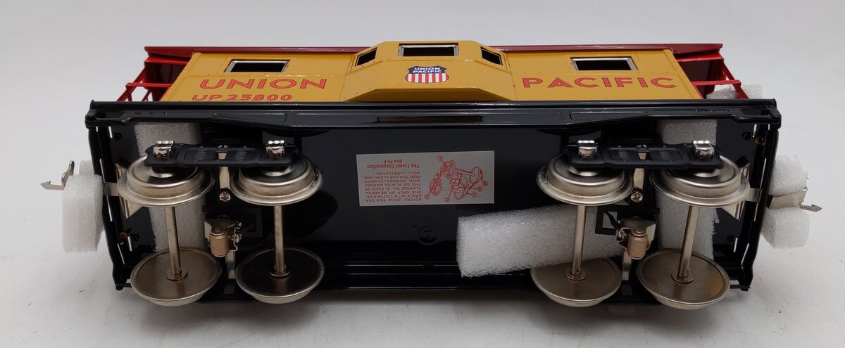 Lionel 11-30222 Std. Gauge Union Pacific Illuminated Bay Window Caboose #217-1 NIB