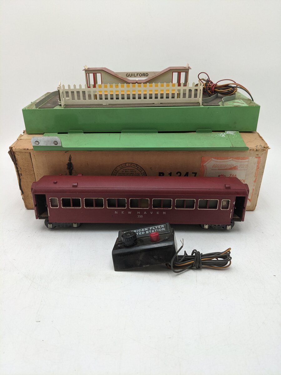 American Flyer 766 Vintage S Animated Station VG/Box