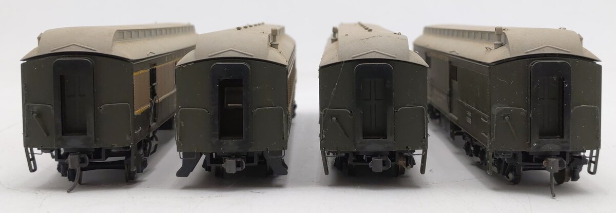 Rivarossi RT600223 HO Scale Custom Chicago Burlington & Quincy Passenger Car Set