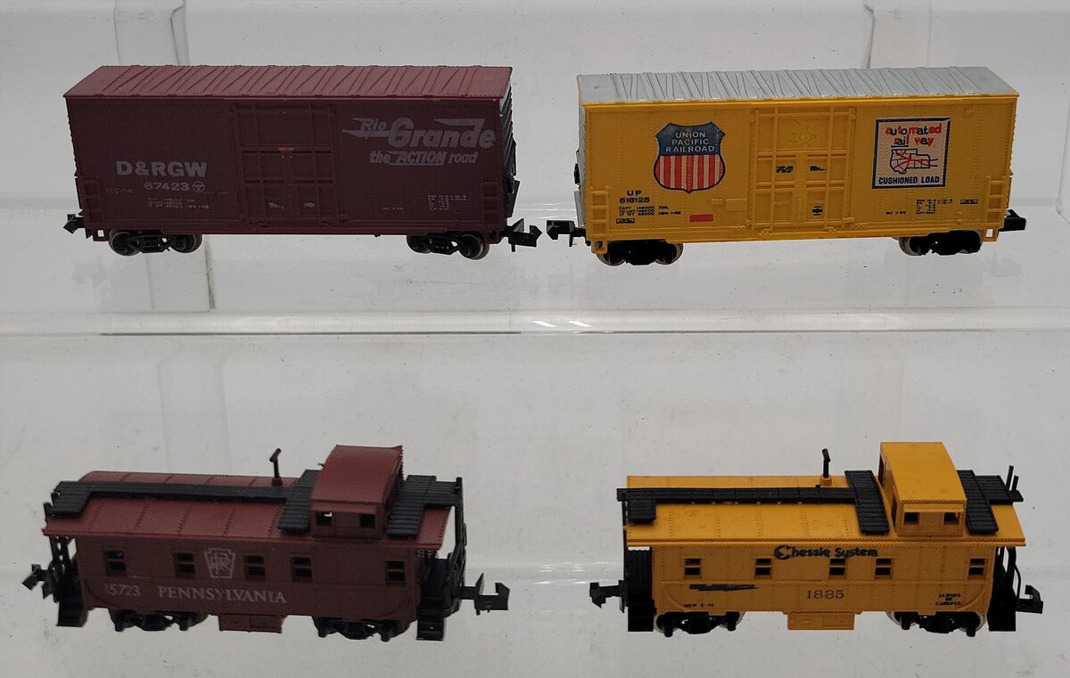 Bachmann N Scale Assorted Freight Cars #67423,1885,15723,518125 [4] LN/Box