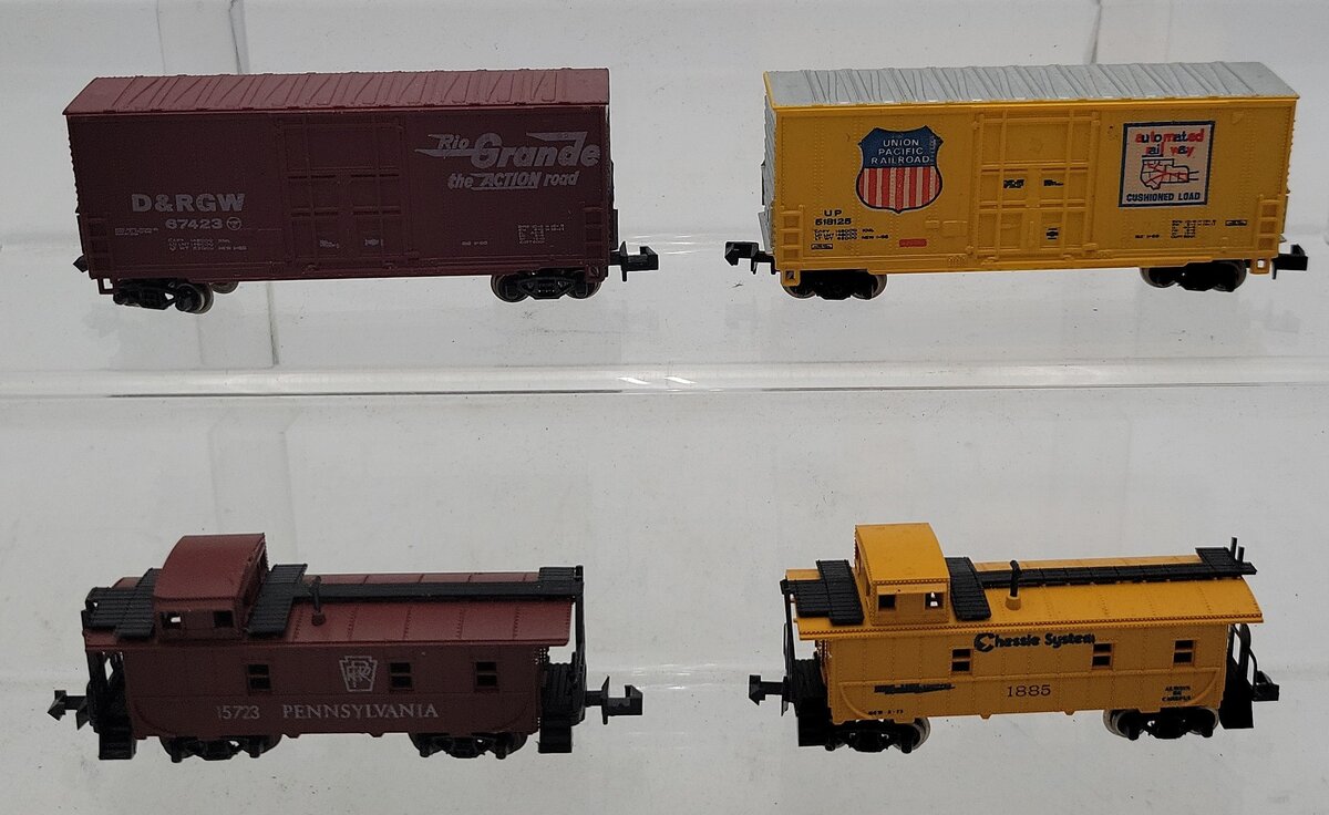 Bachmann N Scale Assorted Freight Cars #67423,1885,15723,518125 [4] LN/Box