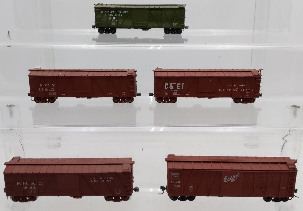 Accurail/Proto 2000 HO Scale Box Cars #422,1125,7585,1603,16523 [5] VG