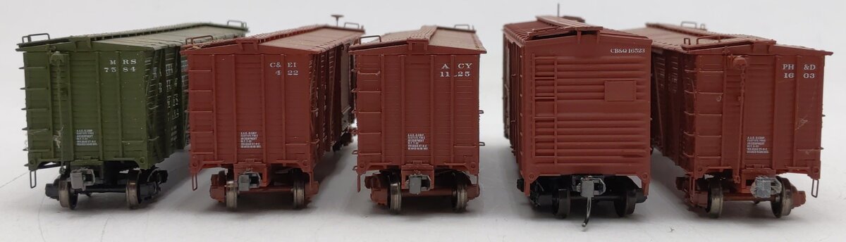 Accurail/Proto 2000 HO Scale Box Cars #422,1125,7585,1603,16523 [5] VG