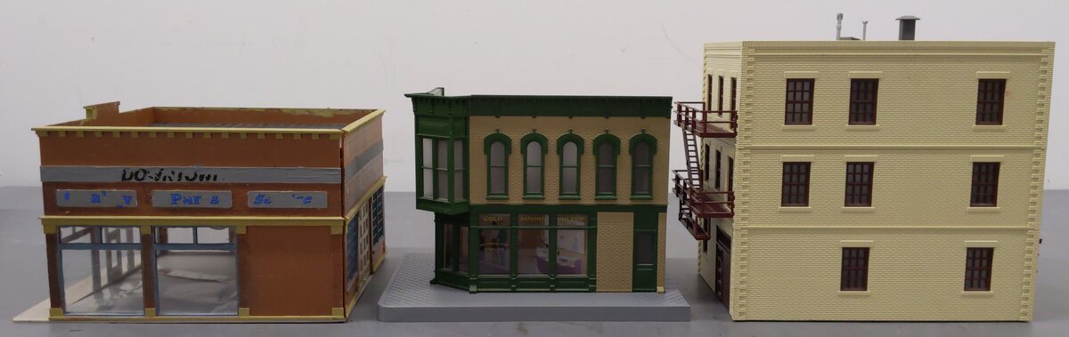 MTH & Other HO Assorted Buildings [3] VG