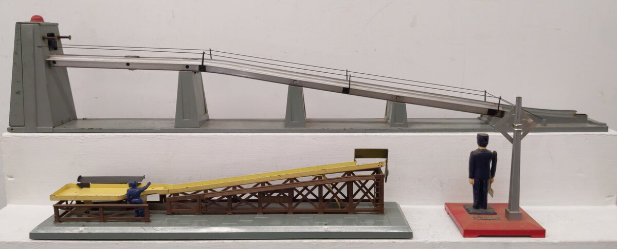 Lionel Vintage O Accessories: 362, 456, 1045 [3] VG