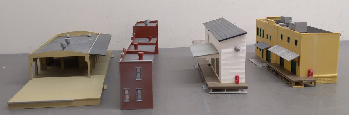 Assorted HO Scale Factory Buildings [4] EX