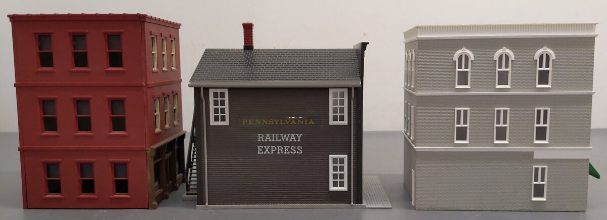 Walthers & Other HO Assorted Buildings [3] VG