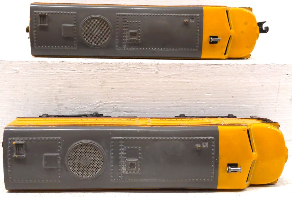 Lionel 2023 Vintage O Union Pacific Alco AA Diesel Locomotive Set VG/Box