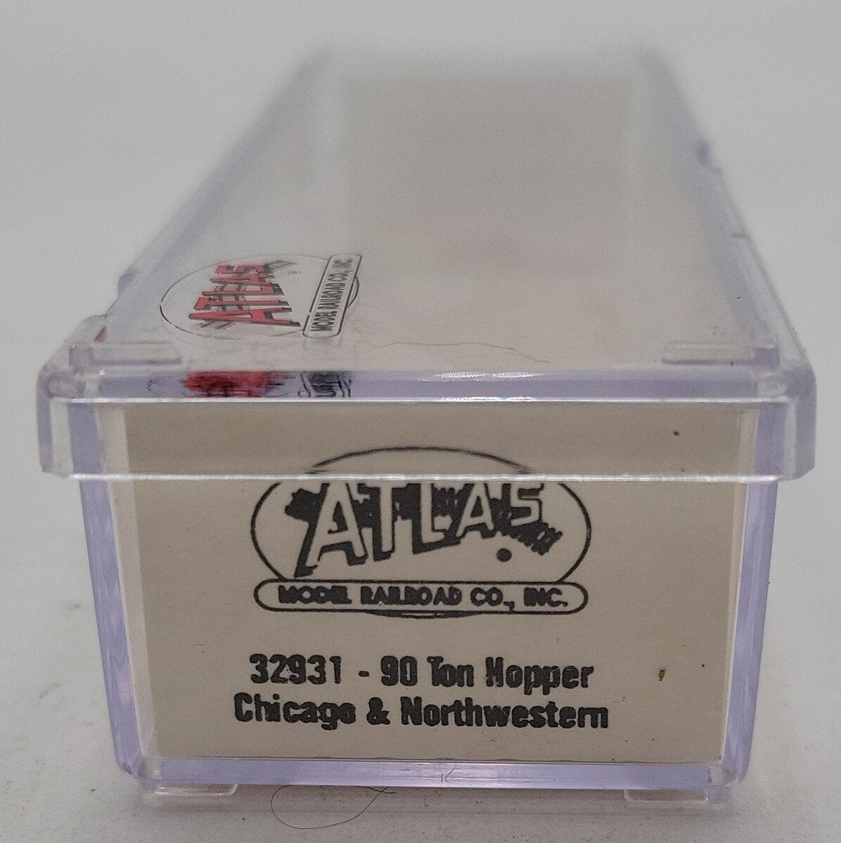 Atlas 32931 N Scale Chicago & Northwestern 3-Bay Hopper #135850 LN/Box