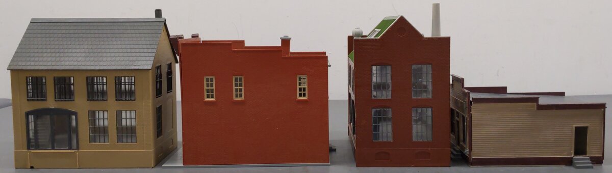 HO Scale Assorted Buildings [4] VG