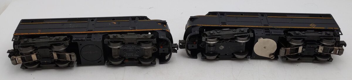Lionel 2032 Vintage O Gauge Erie Alco AA Diesel Locomotive Set VG