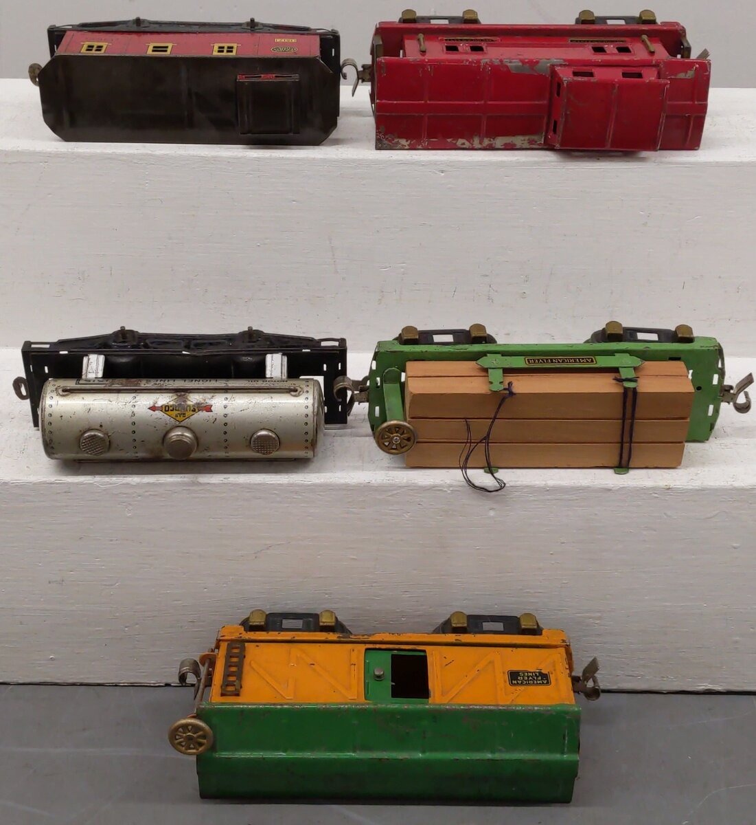 American Flyer & Lionel Vintage O Assorted Freight Cars [5]