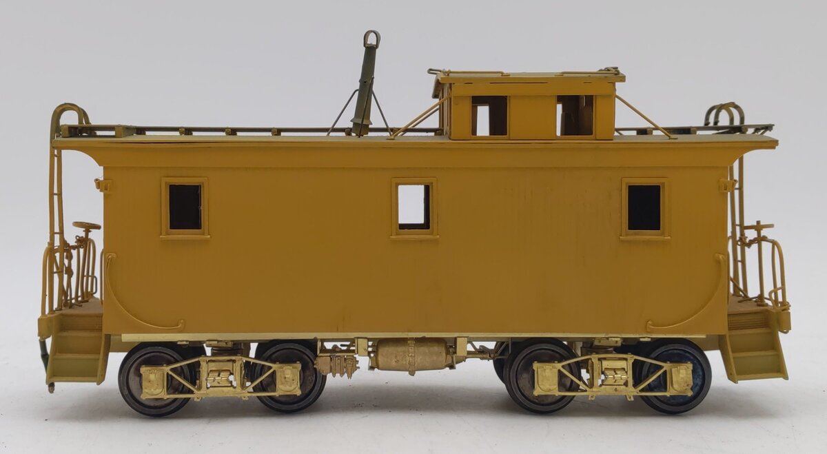 Oriental Limited O Scale Great Northern 25' Wood Caboose/Box