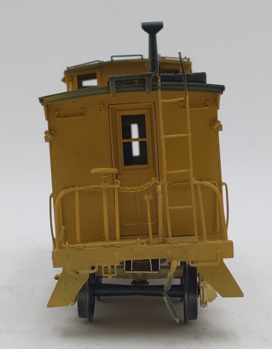 Oriental Limited O Scale Great Northern 25' Wood Caboose/Box