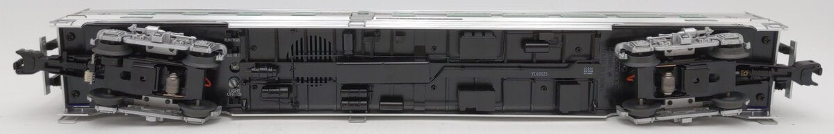 Lionel 2527210 O Lionel Lines 18'' Aluminum SS Diner Car #4500 LN/Box