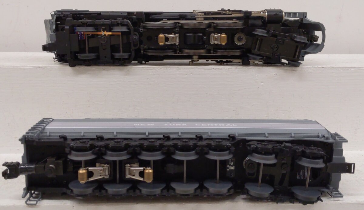 Lionel 2331430 BTO O Gauge NYC Dreyfuss J3 Hudson #5454 Steam Loco with LEGACY LN/Box