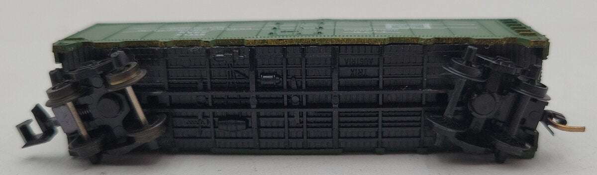 Minitrix 3246 N Scale Burlington Reefer Car #67170 EX/Box