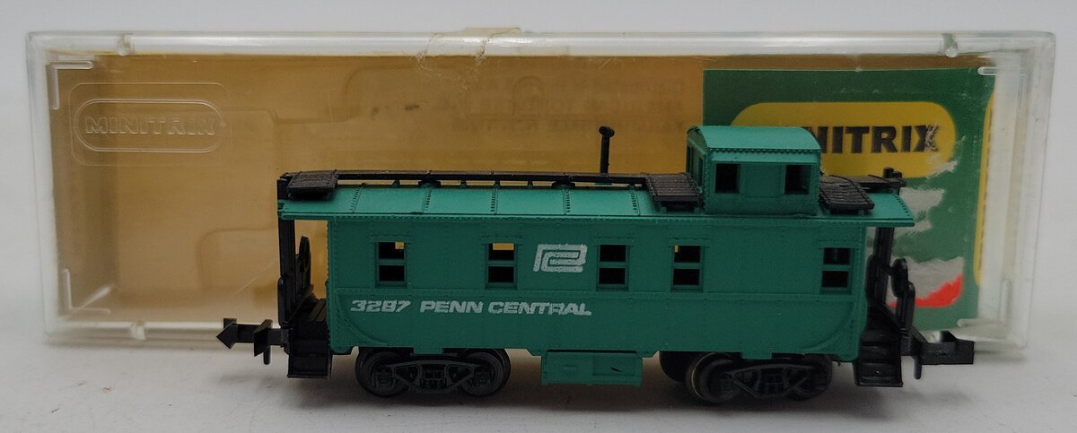 Trix 3267 N Scale Penn Central Cupola Caboose LN/Box