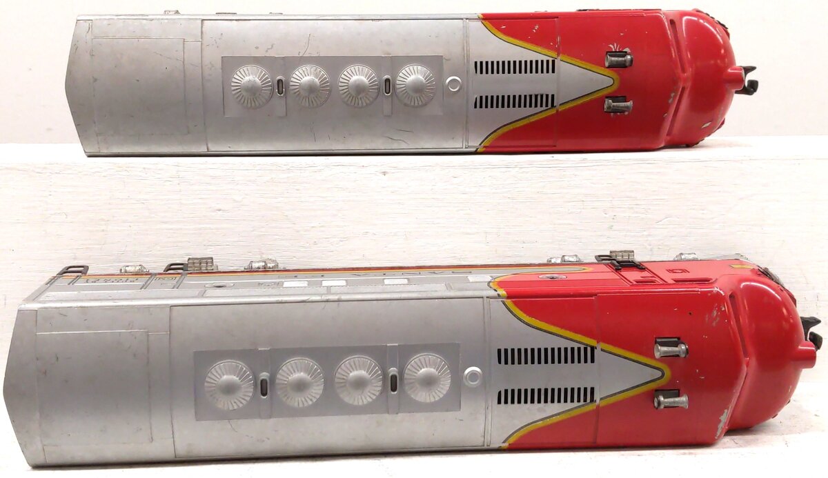 Lionel 2353 Vintage O Santa Fe F-3 AB Diesel Locomotive Set VG