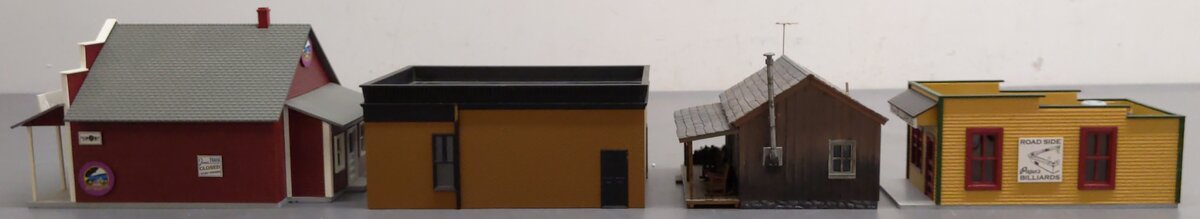 Lionel & Other HO Assorted Buildings [4] VG