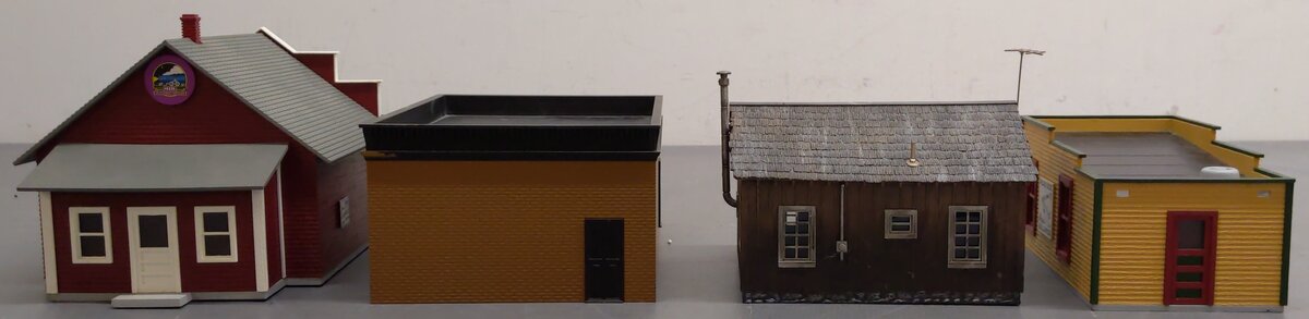 Lionel & Other HO Assorted Buildings [4] VG