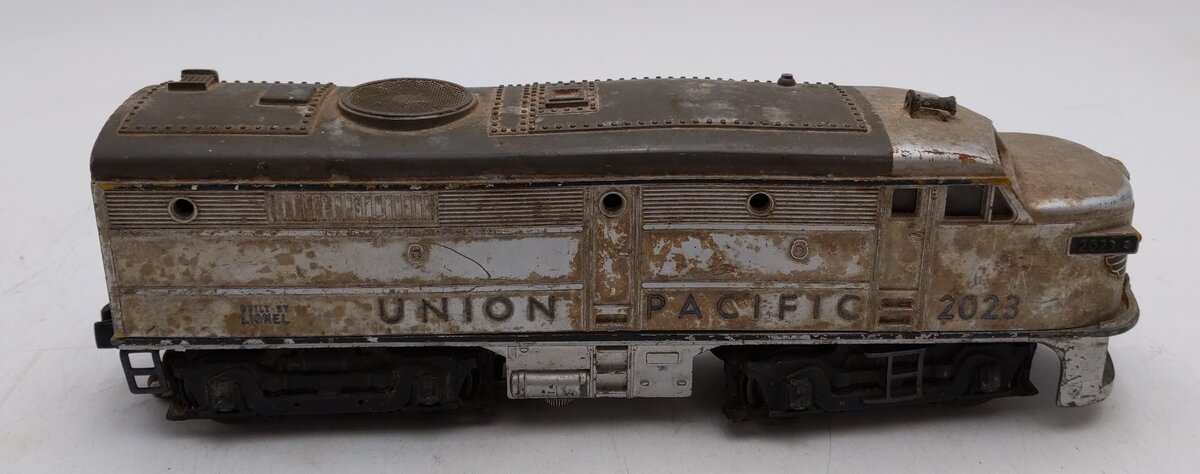 Lionel 2023 Vintage O Union Pacific Silver/Gray Alco Powered A Diesel Locomotive VG