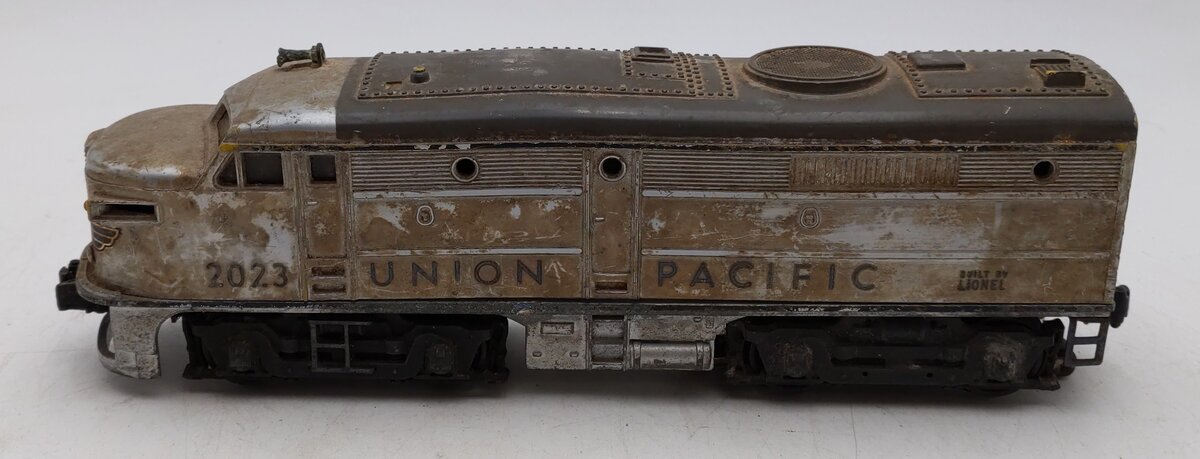 Lionel 2023 Vintage O Union Pacific Silver/Gray Alco Powered A Diesel Locomotive VG