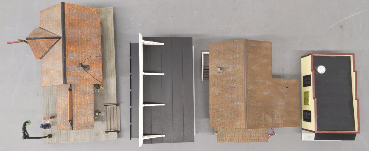 MTH & Other HO Assorted Buildings [4] VG