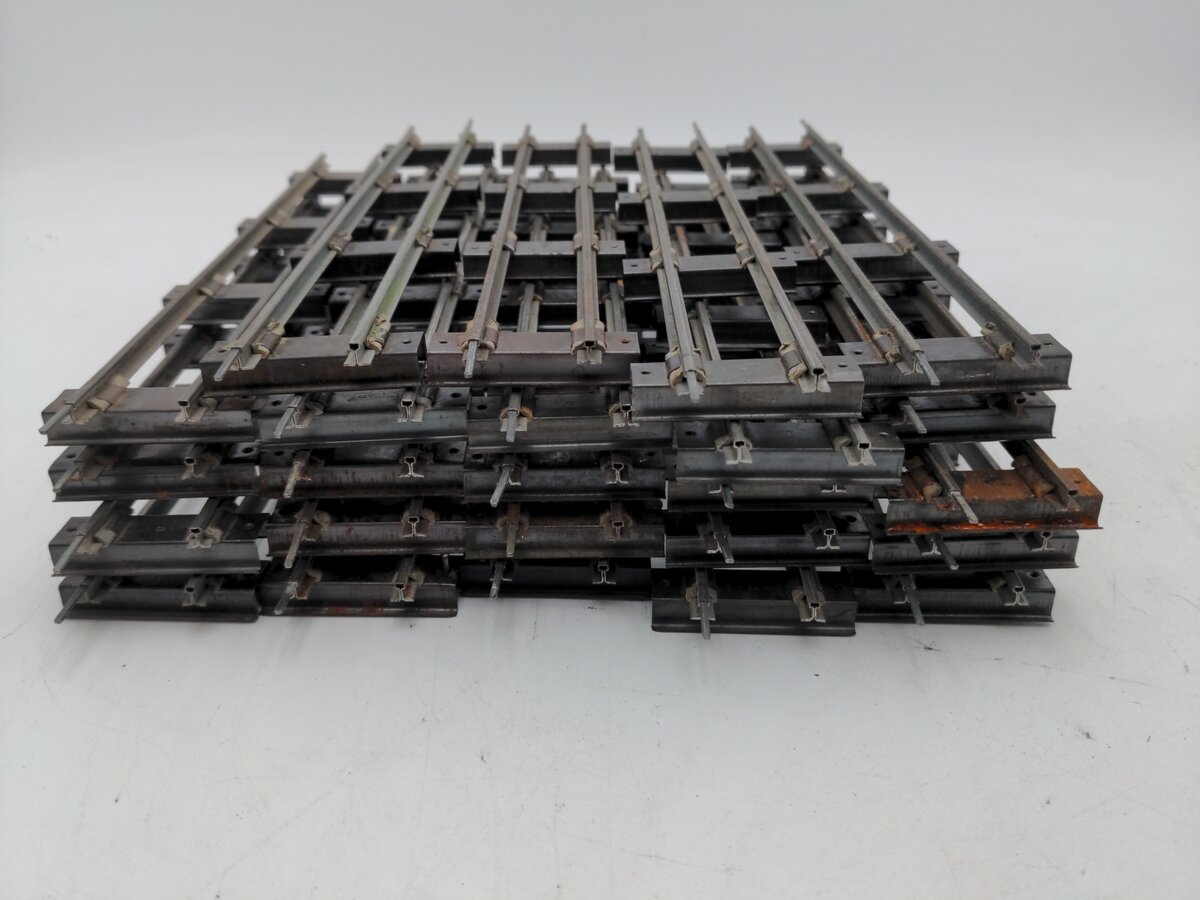 American Flyer 700 Vintage S Straight Track Sections (24)