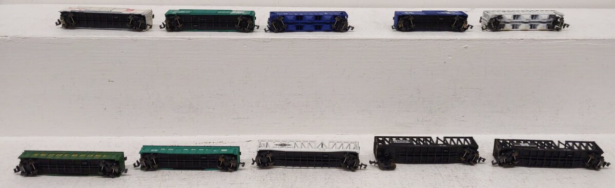 Aurora N Scale Assorted Freight Cars [15] EX/Box