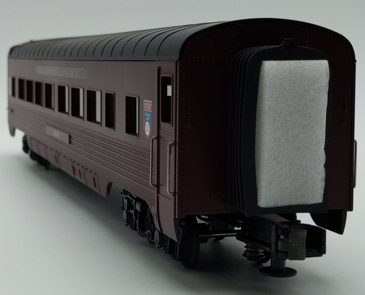 MTH 30-6732 O Canadian Pacific 60' Streamlined ABS Passenger Coach #2100 EX/Box