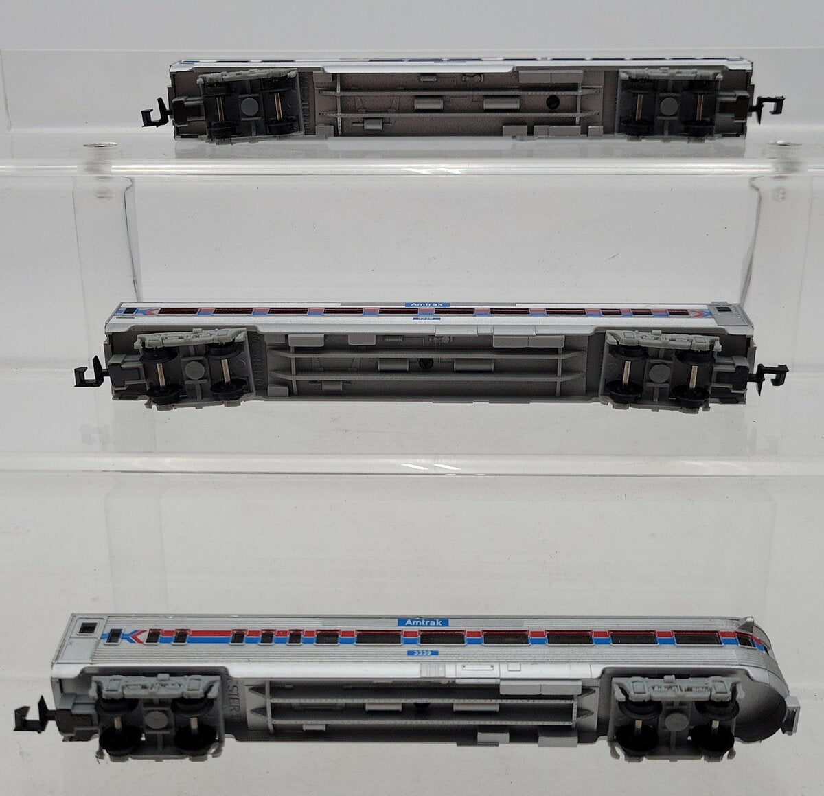 Trix N Scale Assorted Amtrack Passenger Cars #3339,3339,9354 [3] EX