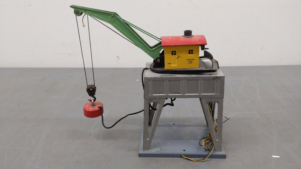 American Flyer 583 Vintage S Gantry Crane w/ Electromagnet VG