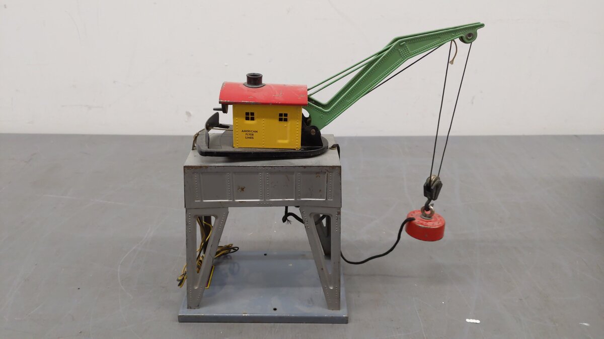 American Flyer 583 Vintage S Gantry Crane w/ Electromagnet VG
